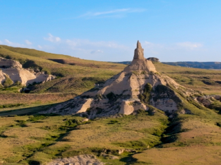 Chimney Rock in Western Nebraska © Hawk Buckman